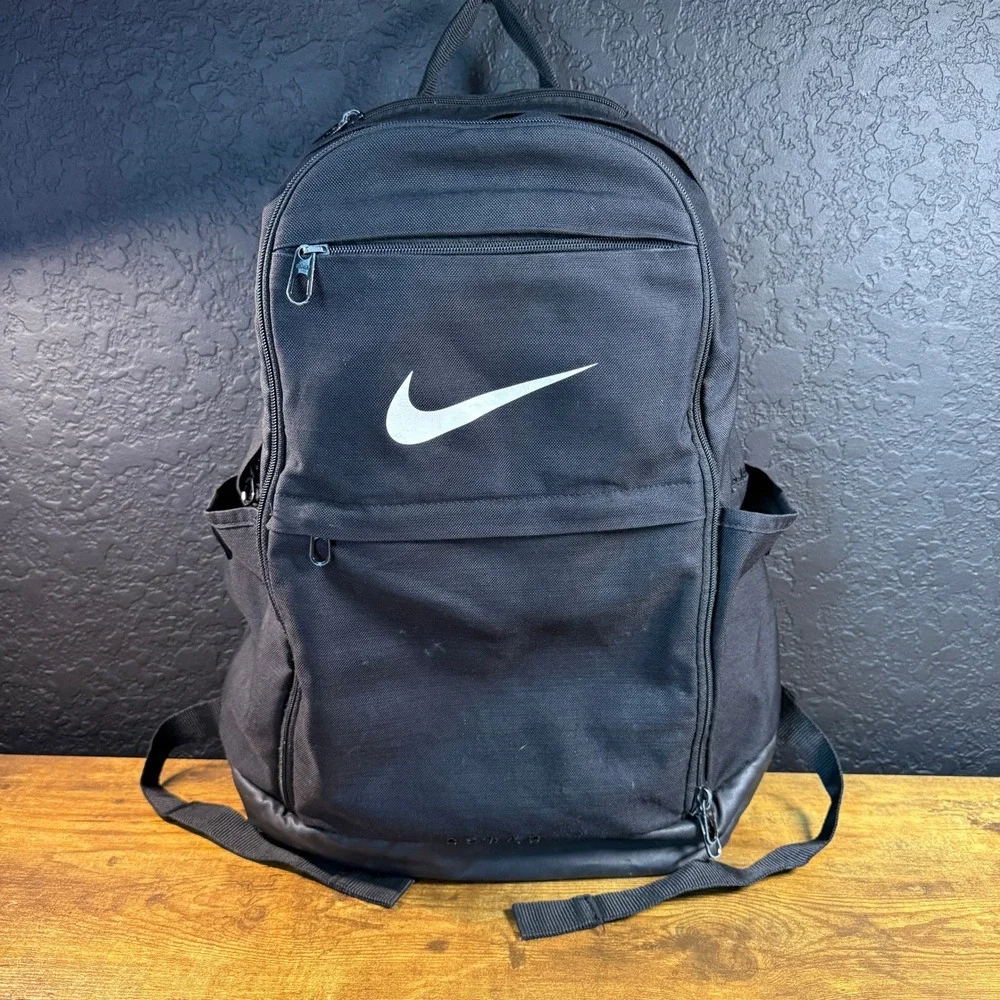 bellroy wallet promo L-Pocket Size:Hi Crafted from premium leather Nike Kids Red & Accessoires